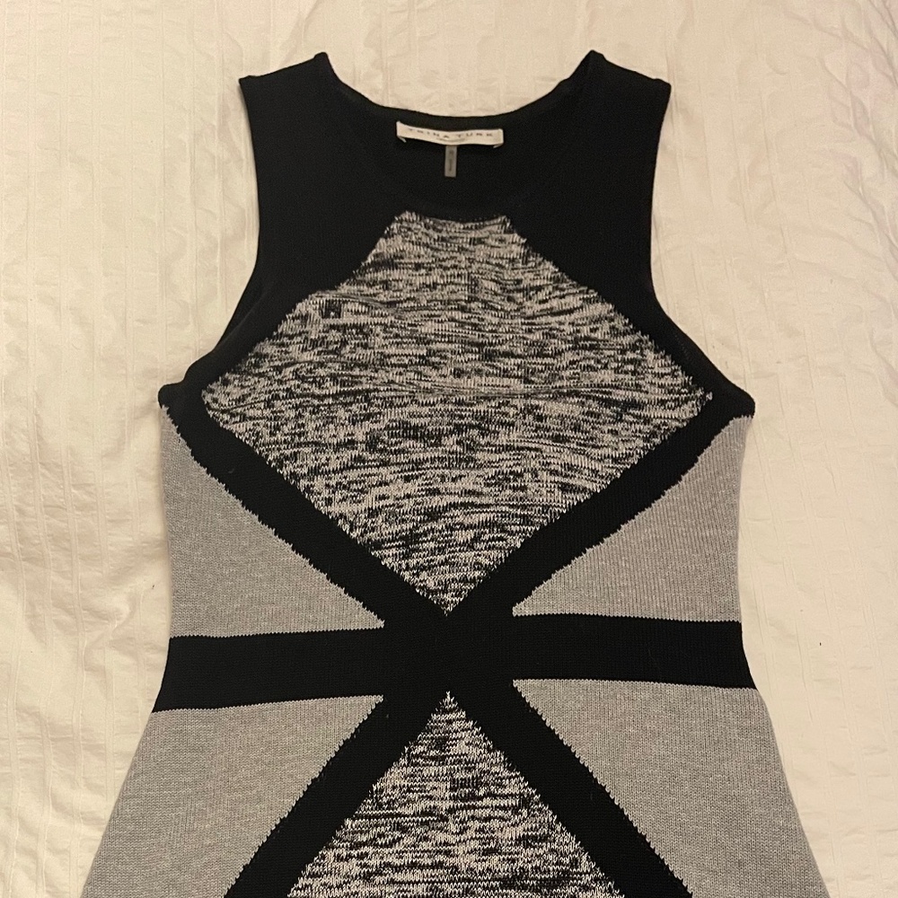 Trina Turk Size M Black and Grey Sleveless Sweater Dress